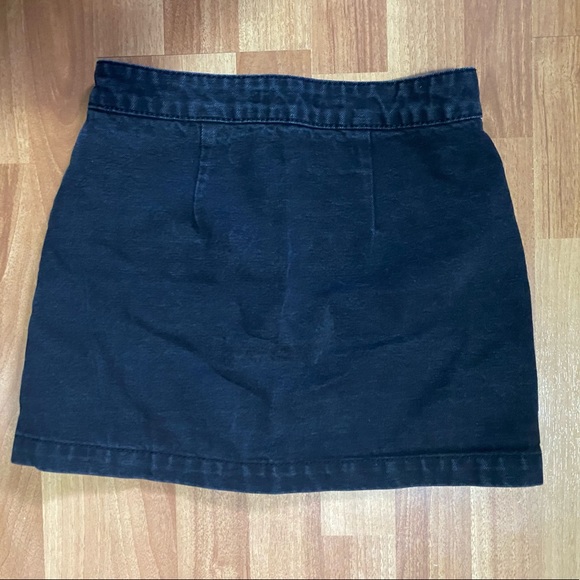 Black button up mini skirt sz S from Forever 21 - Picture 3 of 3